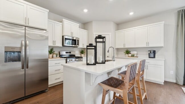 3308 Butte Dr, Forest Grove, OR 97116 - photo 2