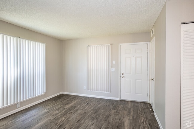 The Timberline - Living Room