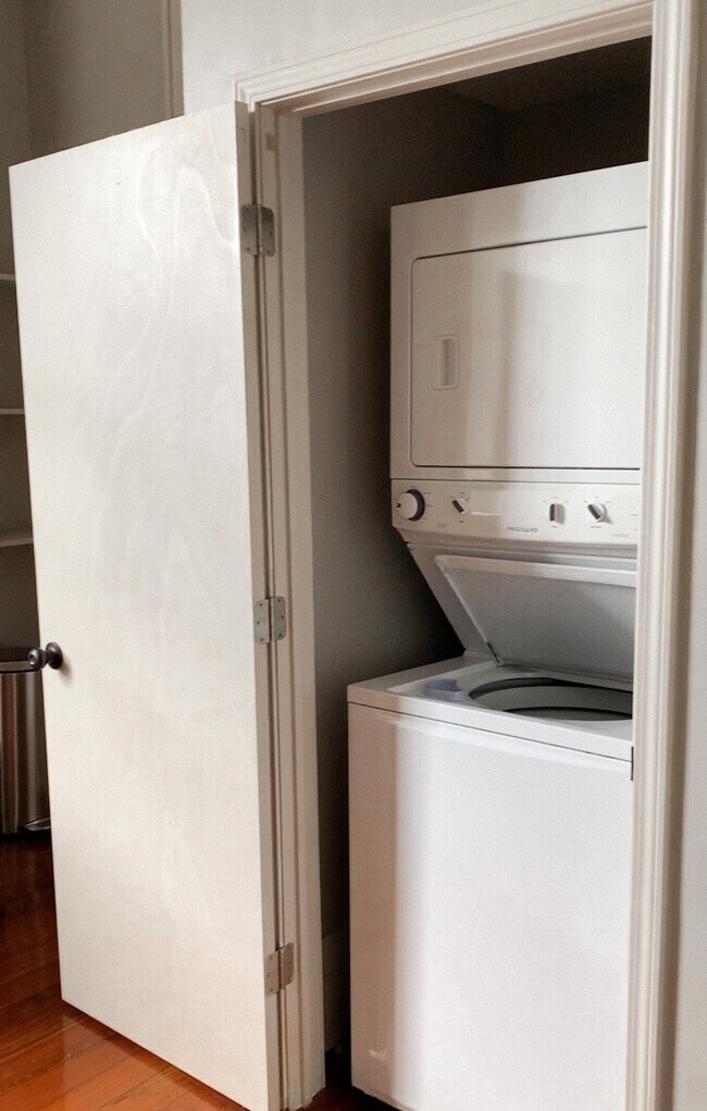 3404 Dauphine St Unit Upper Balcony, New Orleans, LA 70117