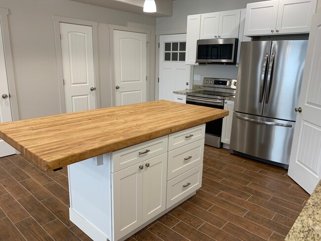 187 Courthouse Way unit 100, Rigby, ID 83442 - photo 3