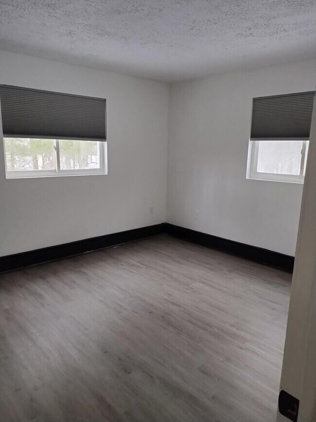 7-9 Irene St, Lewiston, ME 04240 - photo 4