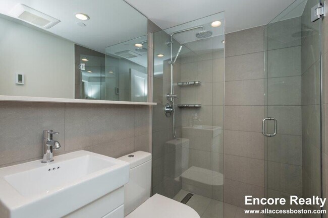 461 Massachusetts Ave unit D, Boston, MA 02118 - photo 7