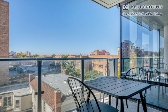 450 W Belmont Ave unit FL5-ID983, Chicago, IL 60657 - photo 5