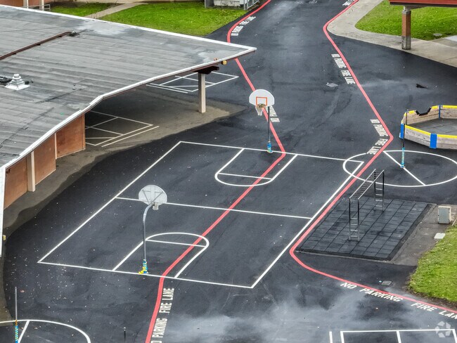 Lake Youngs Elementary School