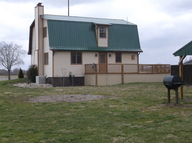 8362 S Us Highway 41, Terre Haute, IN 47802 - photo 3