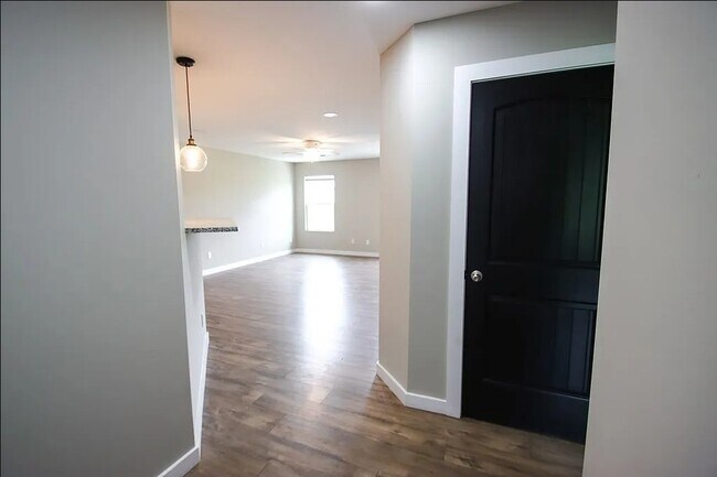 3811 McBroom Chapel Rd unit B, Cookeville, TN 38501 - photo 4