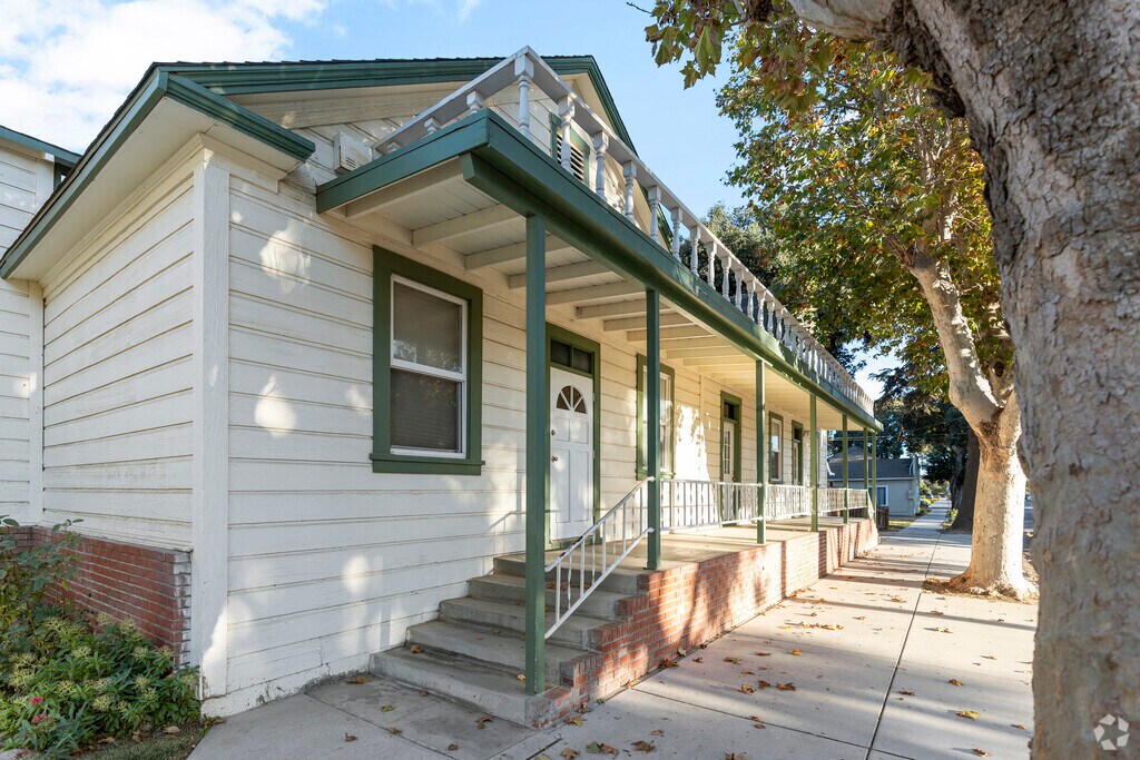 New Life Christian school promotes fundamental truths of the bible to their students.