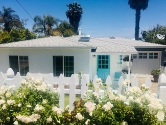 1751 2nd St, Manhattan Beach, CA 90266