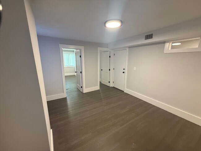 2 Cottage St unit 2b, Boston, MA 02127 - photo 4