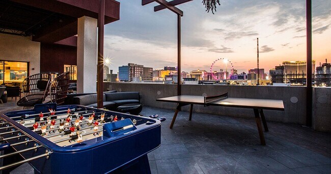 High Line at Hughes Center Apartments, Las Vegas, NV 89169 - photo 5