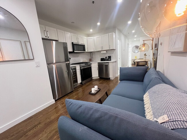 18 Avenue B unit ID1051277P, New York, NY 10009 - photo 3