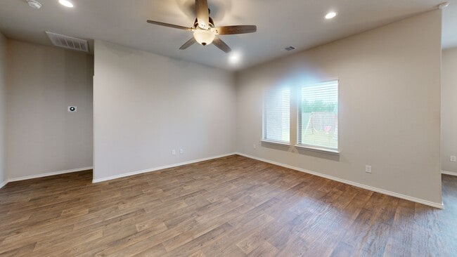 11422 34th Ave N, Texas City, TX 77591 - photo 3