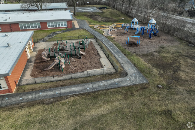 Huff Elementary is apart of the  School District U-46.