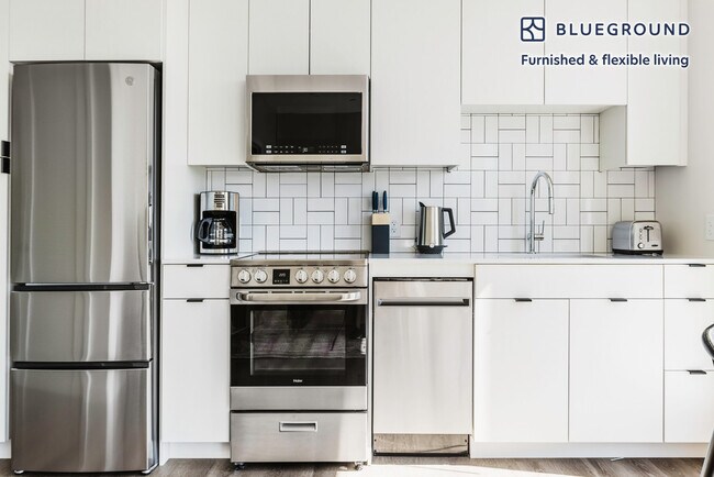 50 Salt St unit FL4-ID1092, Revere, MA 02151 - photo 4