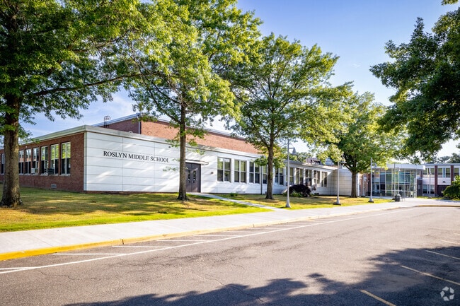 Roslyn Middle School provides inspiration to continue a lifelong quest for truth and knowledge.