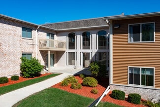 15000 W Cleveland Ave, New Berlin, WI 53151