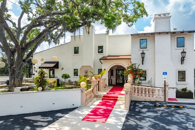 Valentino Ristorante Italiano sets the standard for fine dining in Historic Bayview.