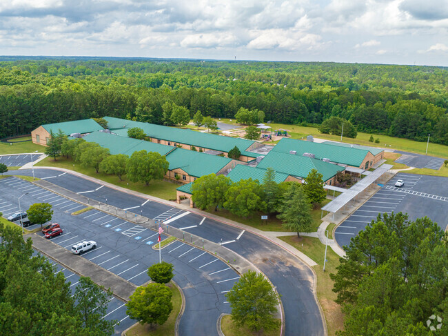 Kedron Elementary School has a large and safe campus.