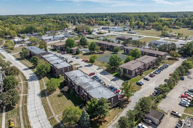 Pinebrook Tower Apartments, Lorain, OH 44053 - photo 4