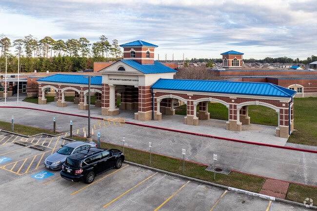 Chet Burchett Elementary is a great school with great teachers.