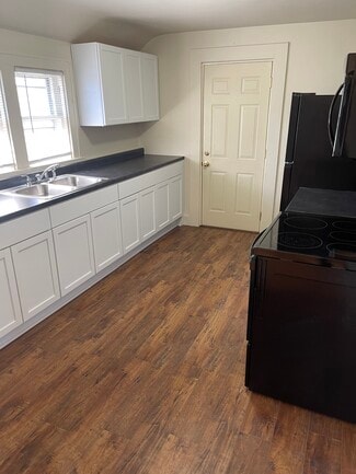 821 Wright St Unit 821A Wright, Oshkosh, WI 54901