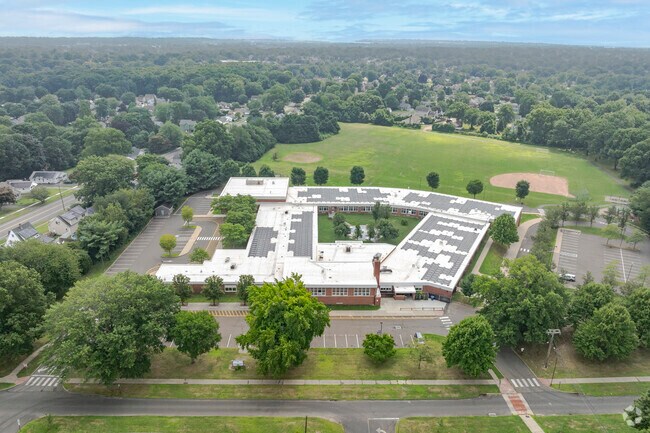 Second Hill Lane Elementary is located at 65 2nd Hill Lane in Stratford, CT.