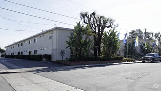 2020 Fullerton Ave, Costa Mesa, CA 92627