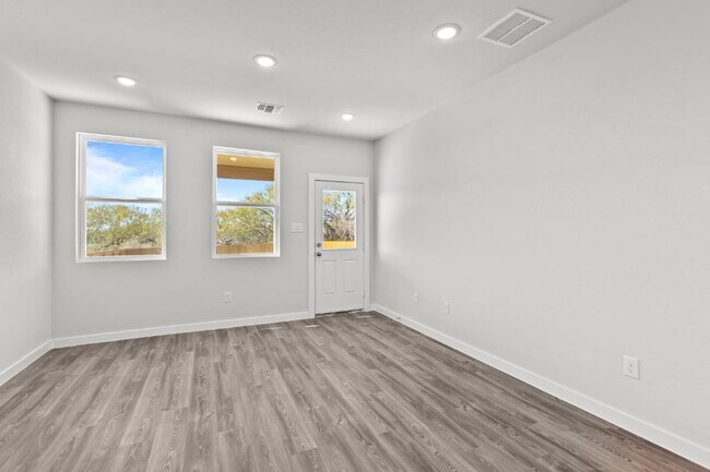 15514 Doublecreek Dr, San Antonio, TX 78253 - photo 7