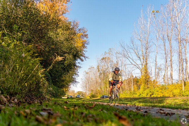 Residents of Creglow Heights enjoy extensive walking paths close to the neighborhood.