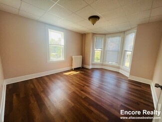 43 Dartmouth St Unit 2, Somerville, MA 02145