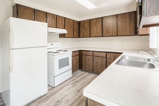 863 Lookingglass Rd, Roseburg, OR 97471