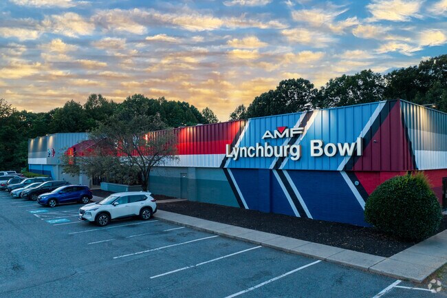 Montview locals hit the Lynchburg Bowl lanes during the weekend.