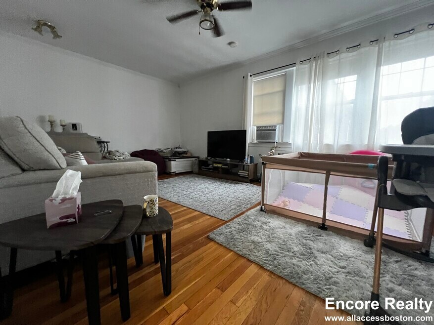 22 Fairbanks St unit 6, Boston, MA 02135 - photo 1