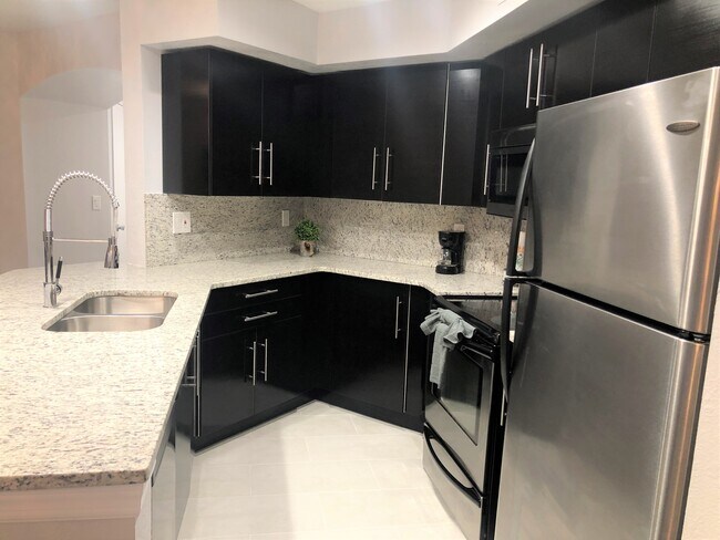 7350 Westpointe Blvd unit 212, Orlando, FL 32835 - photo 5