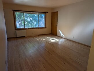 2123 S 108th St Unit 3, West Allis, WI 53227