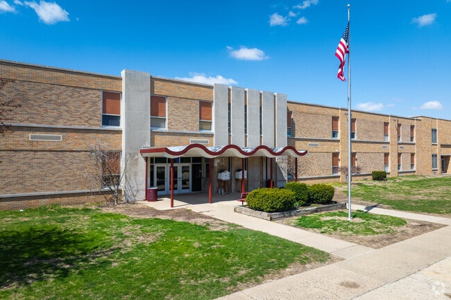 Sterling Middle School challenges and encourages children to learn.