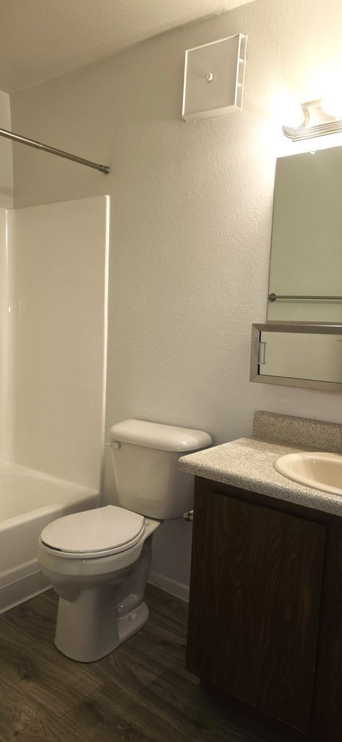 Hidden Village, Glendale, AZ 85302 - photo 6