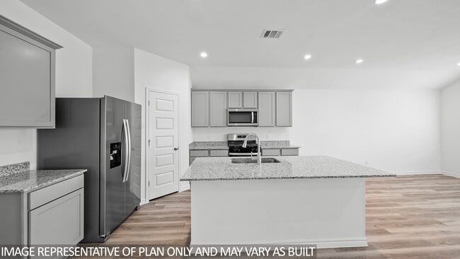 1430 Holly Trails St unit 36200448, Sour Lake, TX 77659 - photo 4