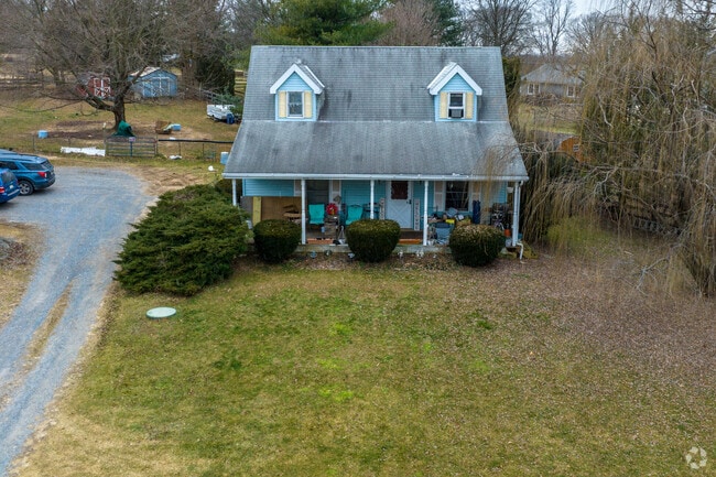 Old farm-style homes add historic charm to Rockland’s landscape.