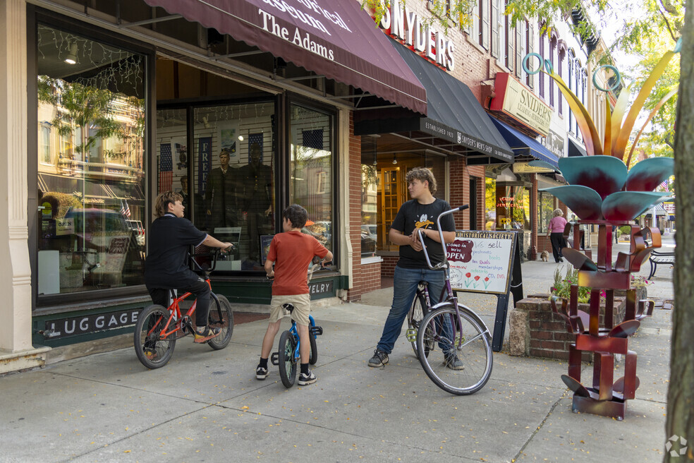 NH_Parkside_556157_P2_V1_BG_011525