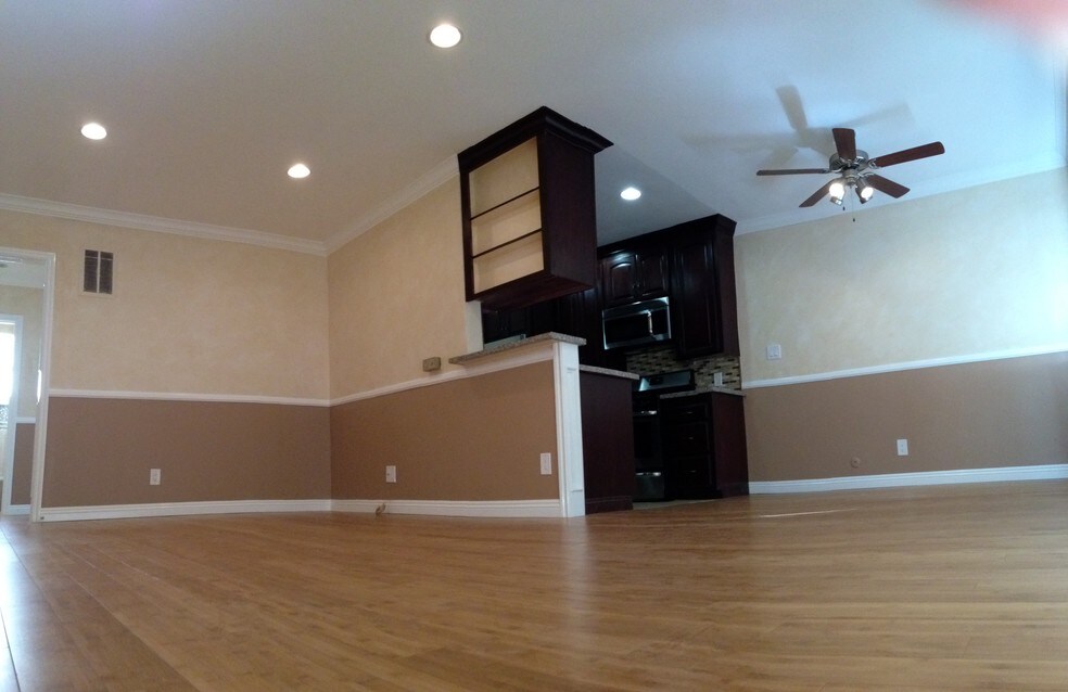 living room / dining room