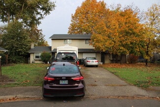 880 N Cloverleaf Loop, Springfield, OR 97477