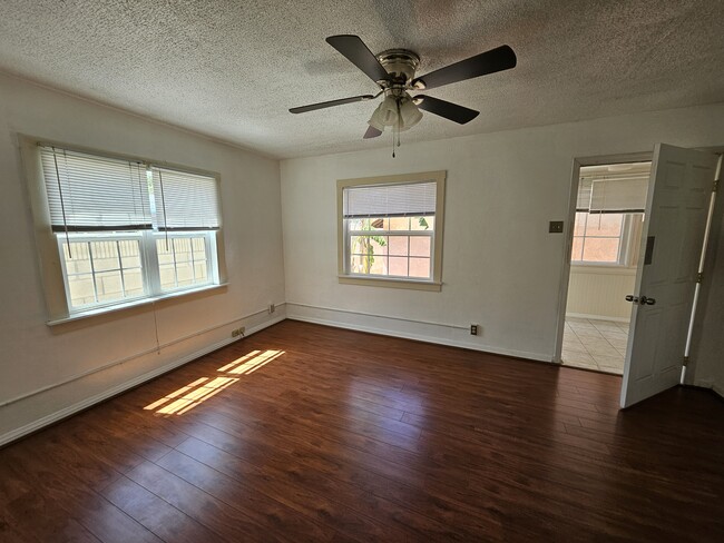 657 W Oliver St, San Pedro, CA 90731 - photo 4