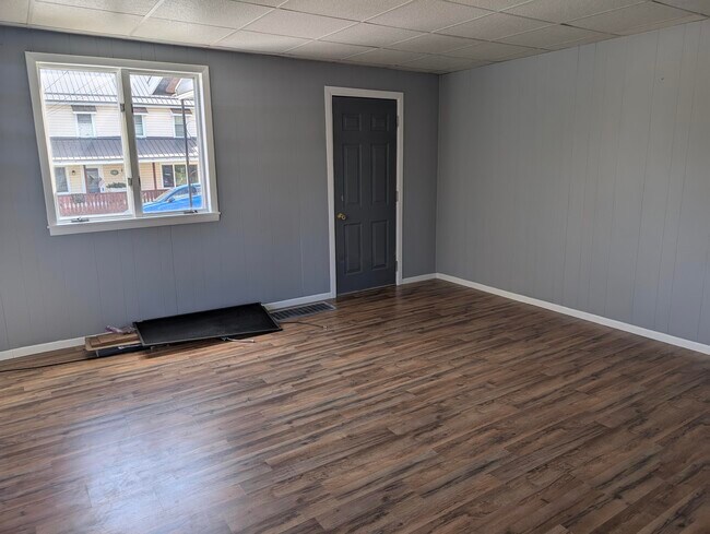 302 Jerome Ave unit 2, Jerome, PA 15937 - photo 3