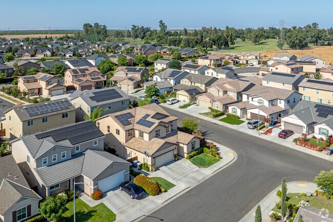 Herndon is a quiet neighborhood on the northern edge of Fresno.