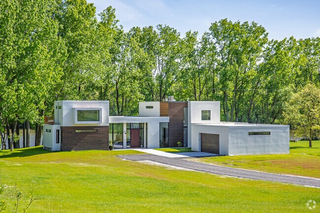 Contemporary home designs of varying sizes also are common in Thurston.