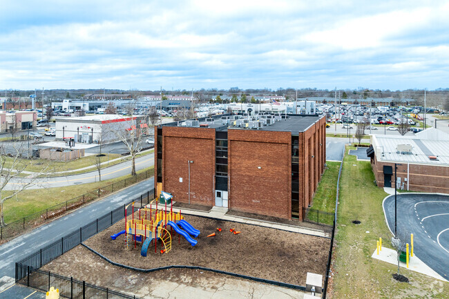 Northland Preparatory & Fitness Academy is located in North Linden, Columbus Ohio.