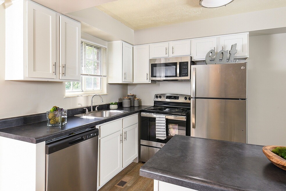 Heritage Hills, Jefferson Hills, PA 15025 - photo 1