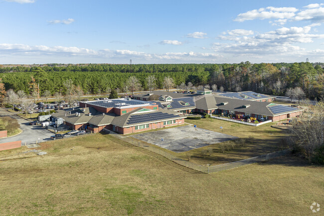 Carrollton Elementary fuels student growth and learning.