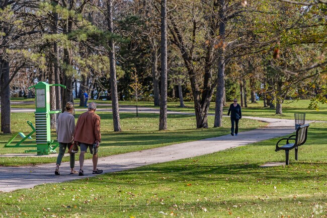 Doctor’s Park near Green Tree offers wooded trails and Lake Michigan access.